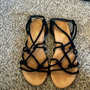 Size 8 sandal, good condition